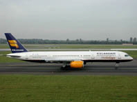 Icelandair Boeing 757